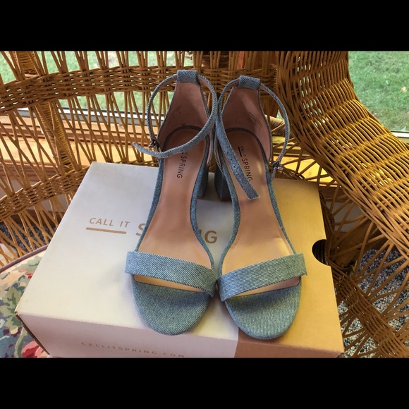 Shoes - Picture 2 of 5